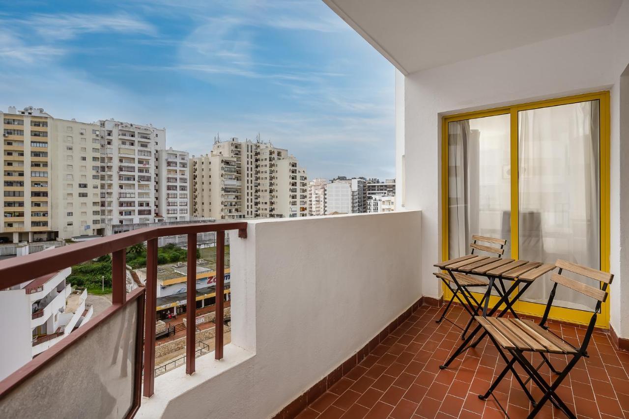 פורטימאו Sunny Flat W/ Balcony & Pool By Lovelystay מראה חיצוני תמונה